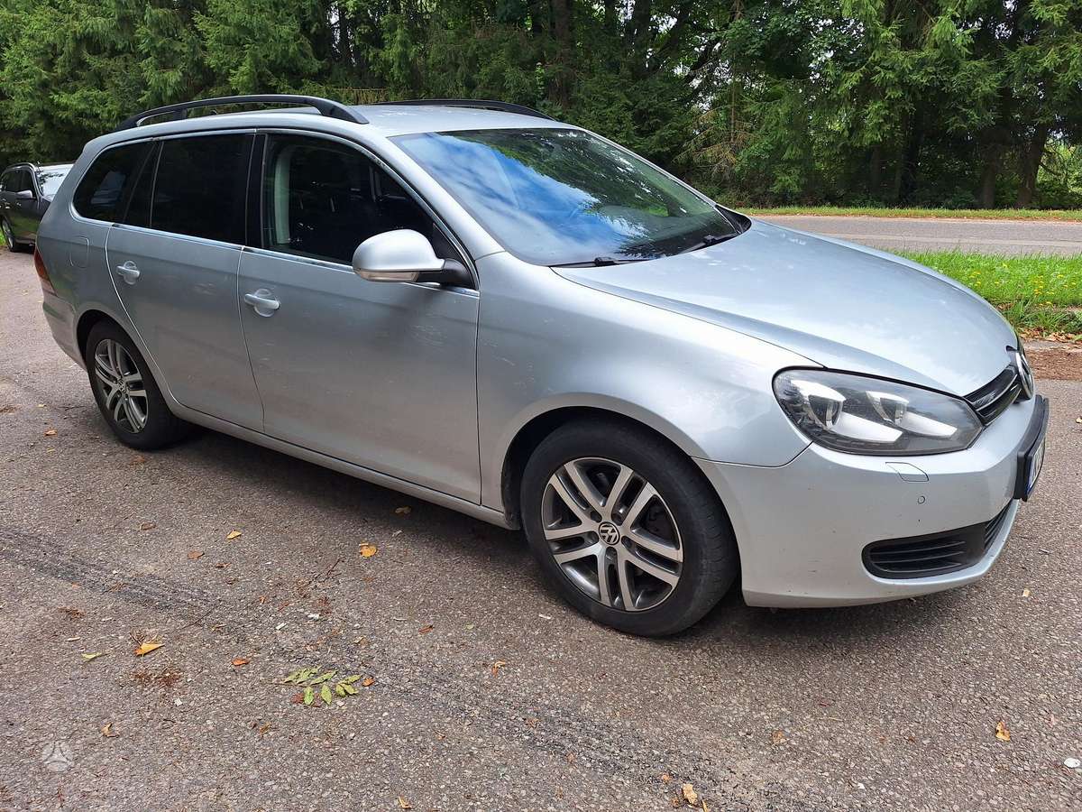 Volkswagen Golf - 2