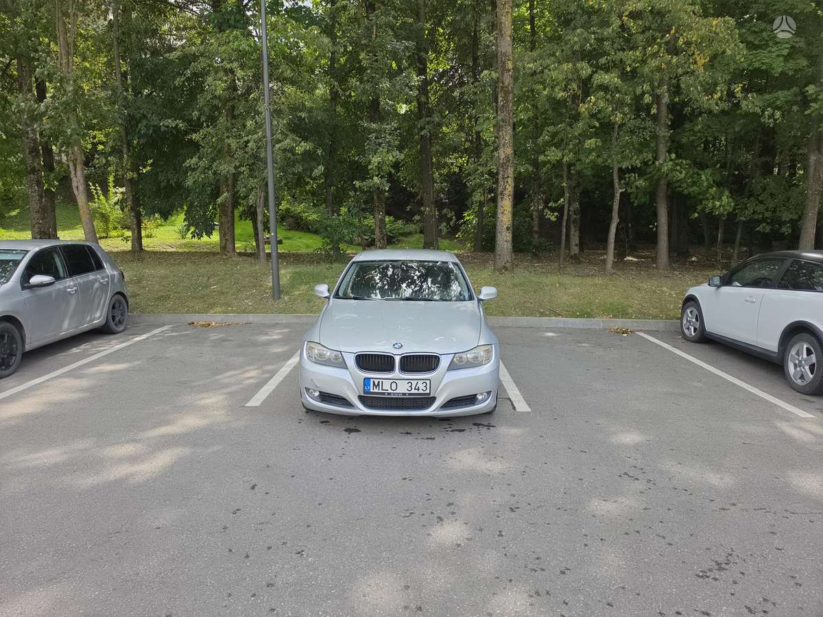 BMW 318, 2.0 l., Седан