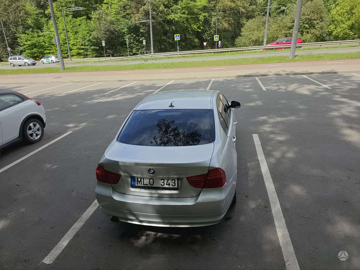 BMW 318, 2.0 l., Седан