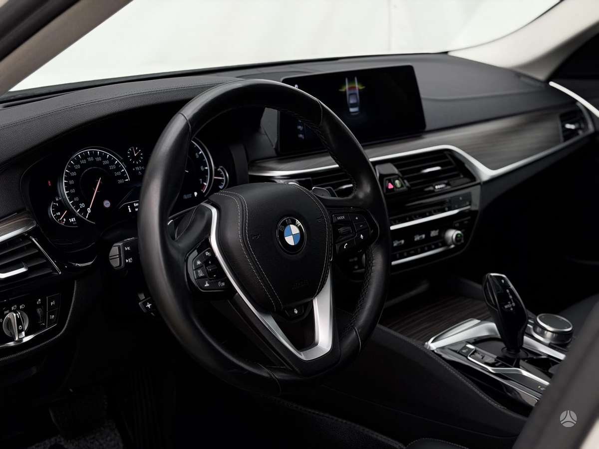 BMW 530, 2.0 l., Седан