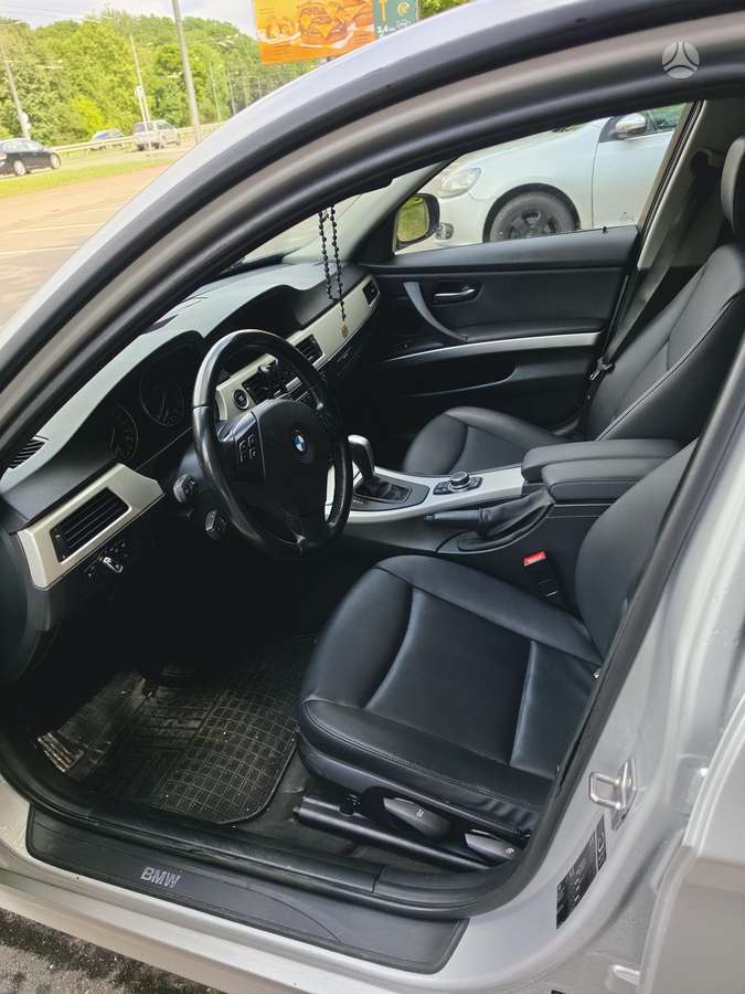 BMW 318, 2.0 l., Седан
