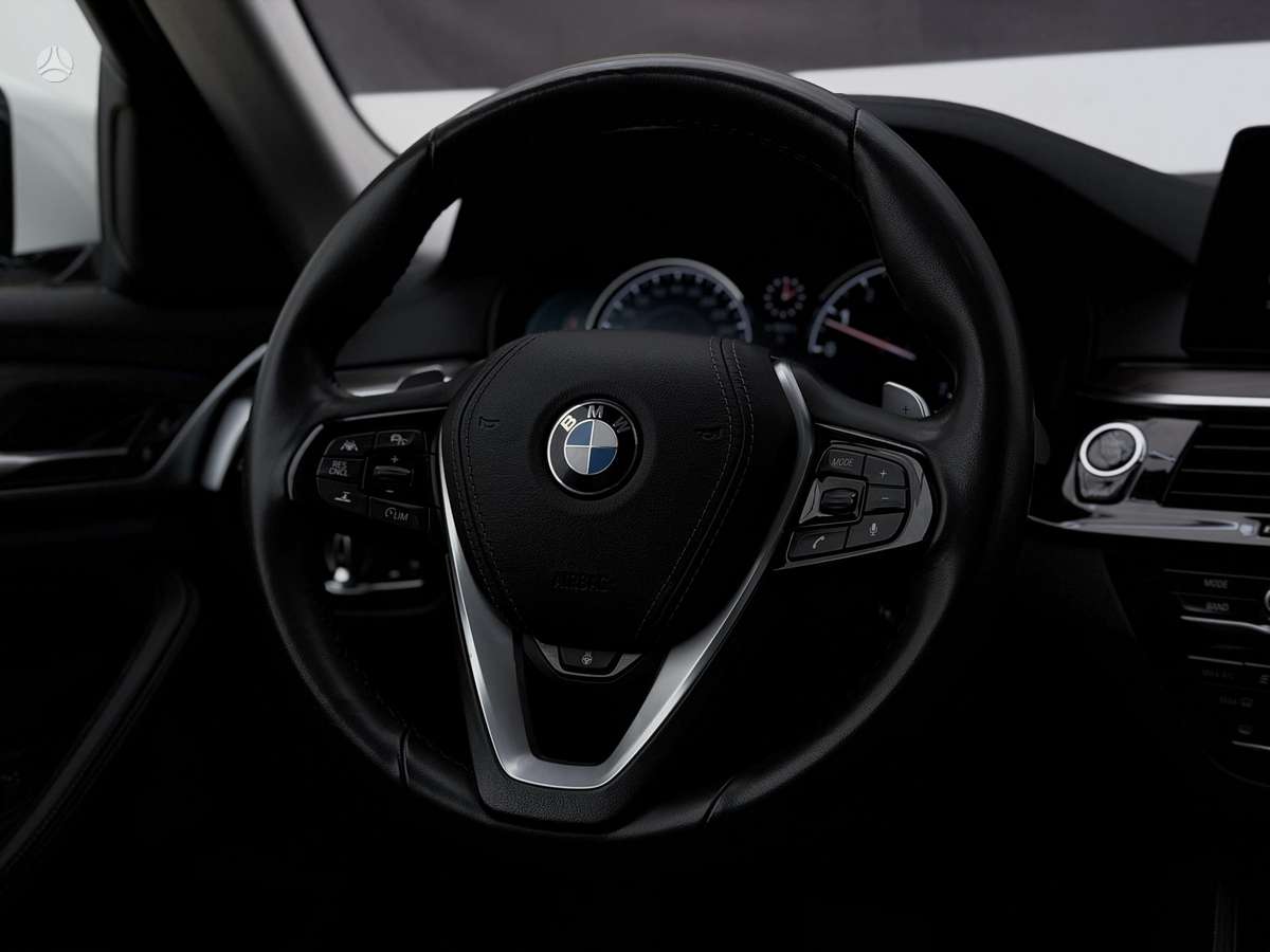BMW 530, 2.0 l., Седан