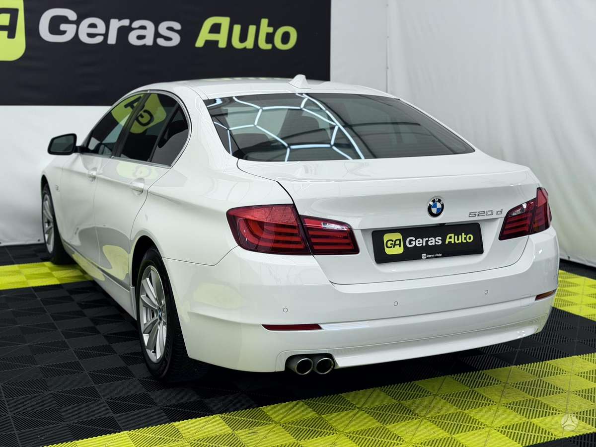 BMW 520, 2.0 l., Седан