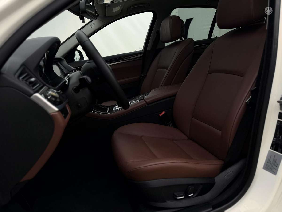 BMW 520, 2.0 l., Седан