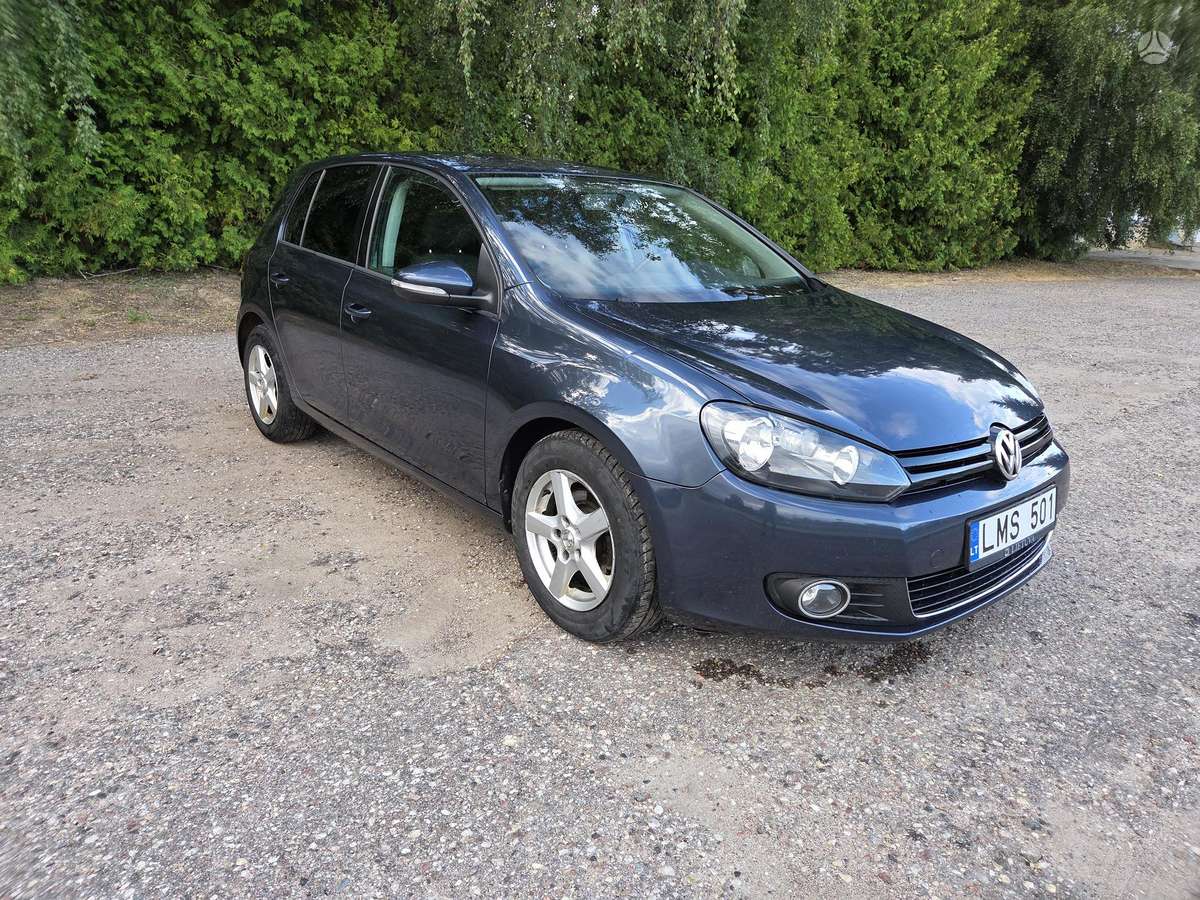 Volkswagen Golf - 2