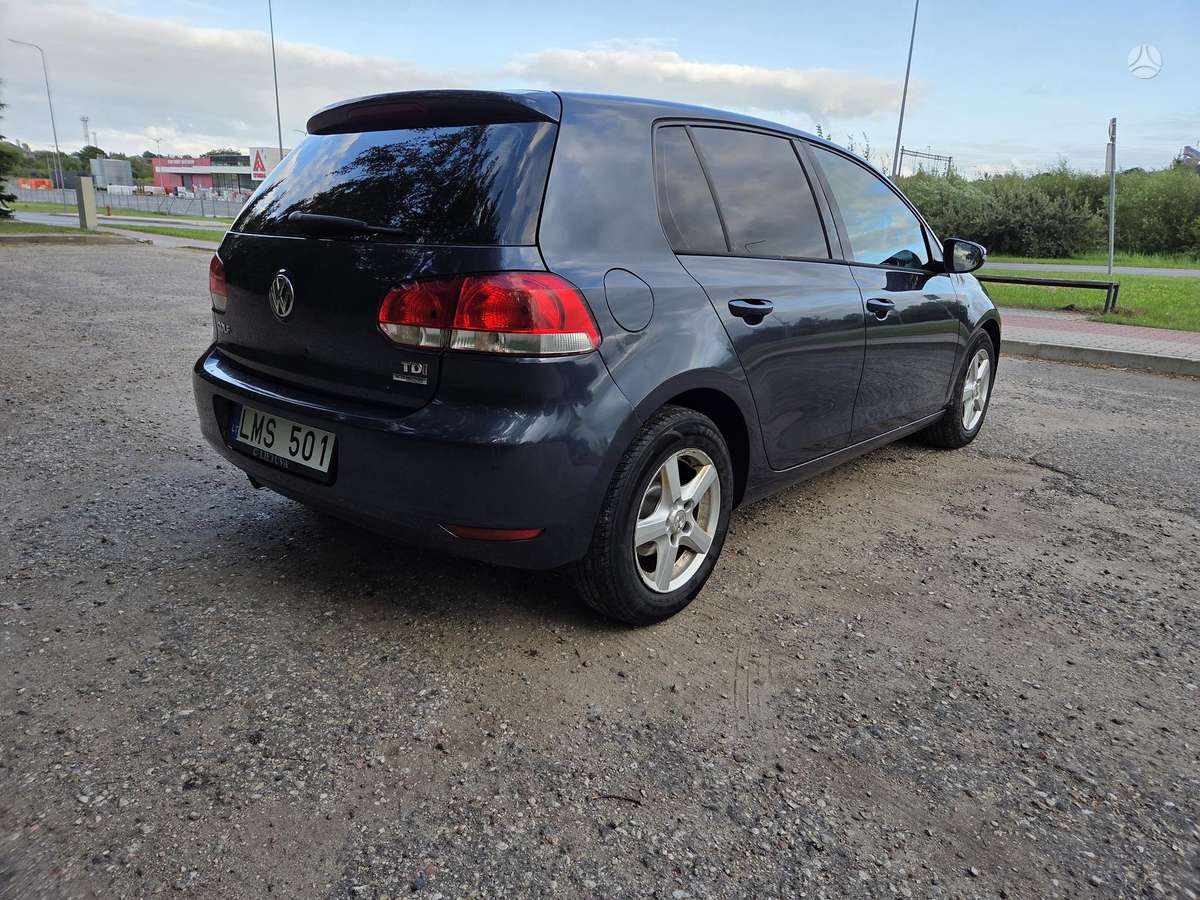 Volkswagen Golf - 3