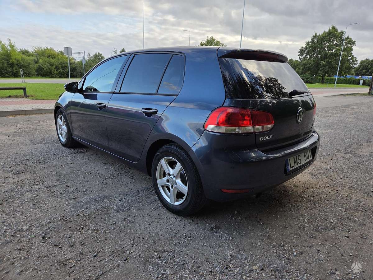 Volkswagen Golf - 4