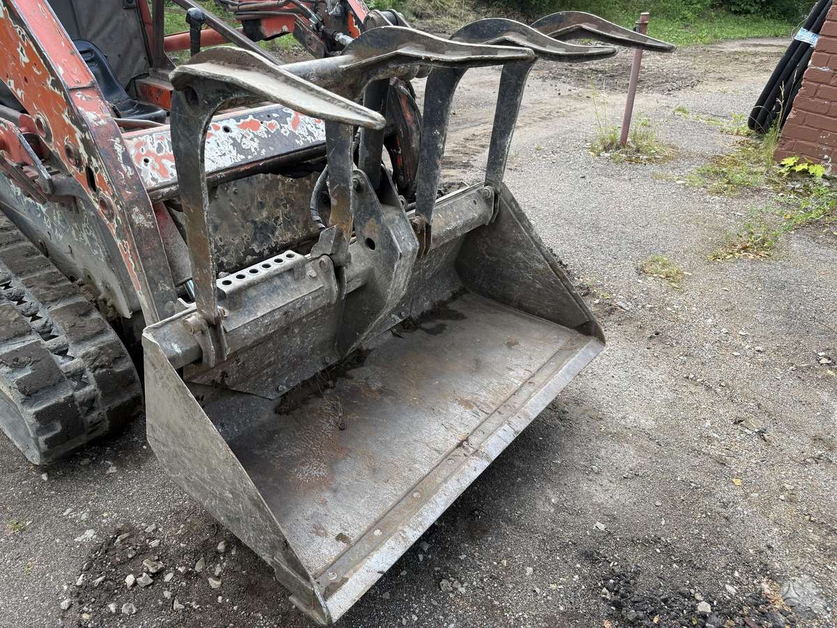 Bobcat T180, mini loaders