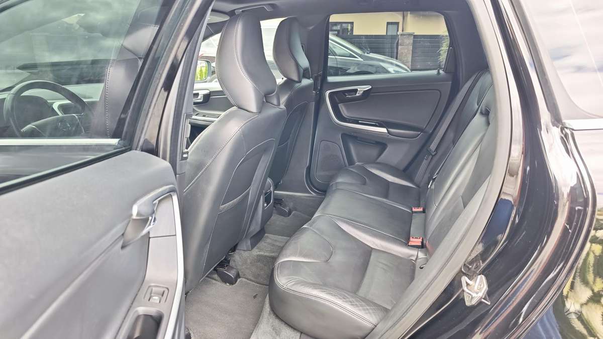 Volvo XC60 - 6