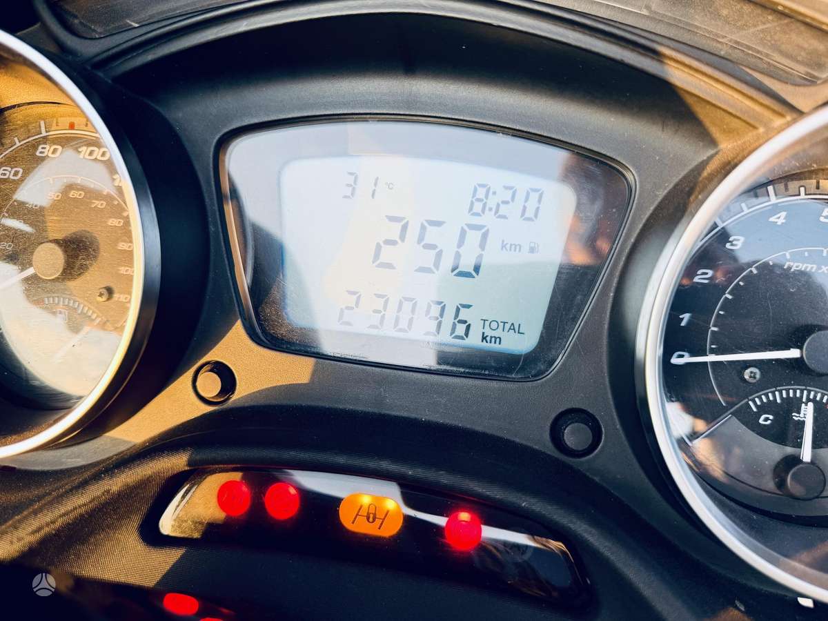 Piaggio MP3 500cc, triračiai