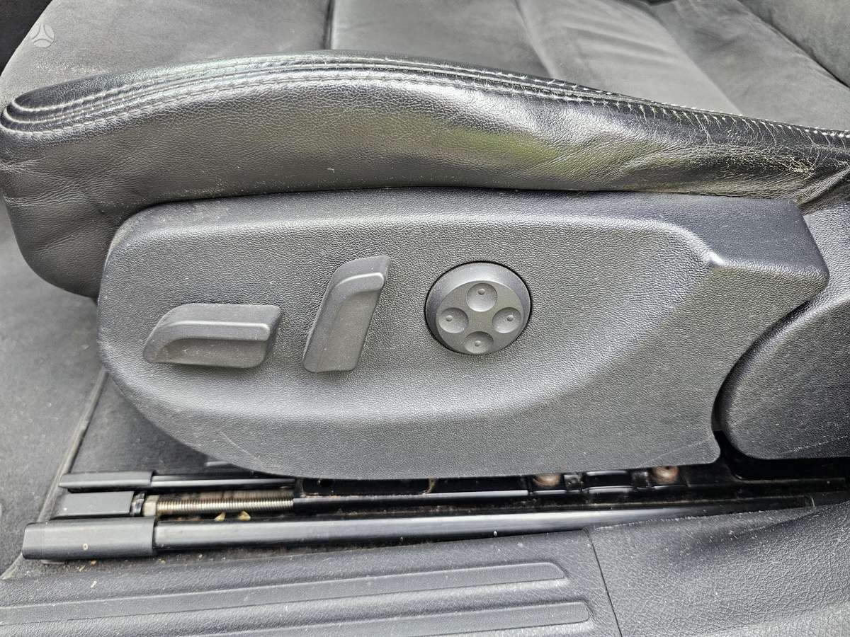 Audi A6 allroad, 3.0 l., Универсал