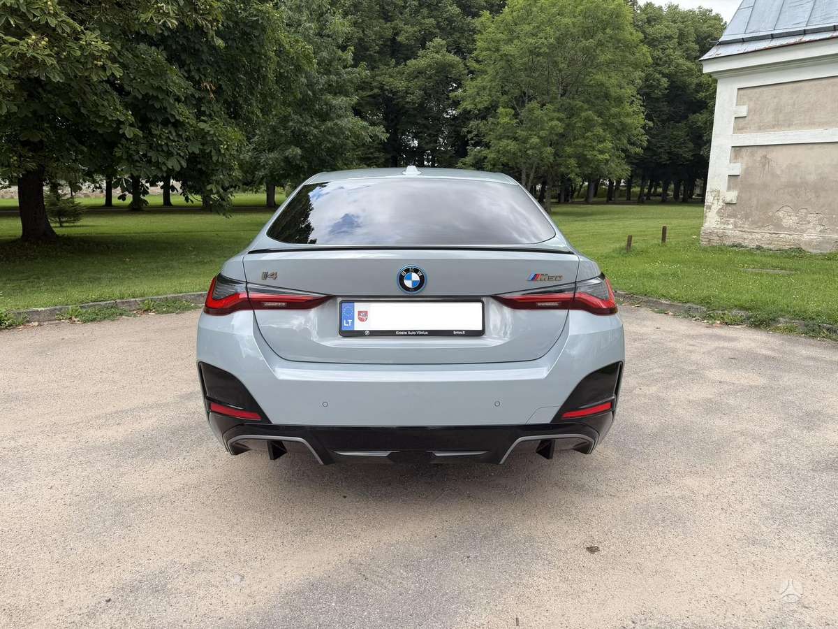 BMW i4, Купе (coupe)