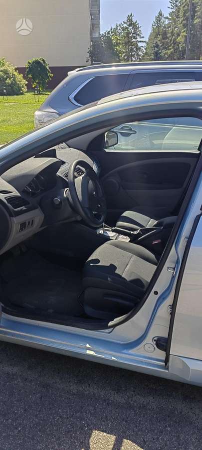 Renault Fluence, sedanas