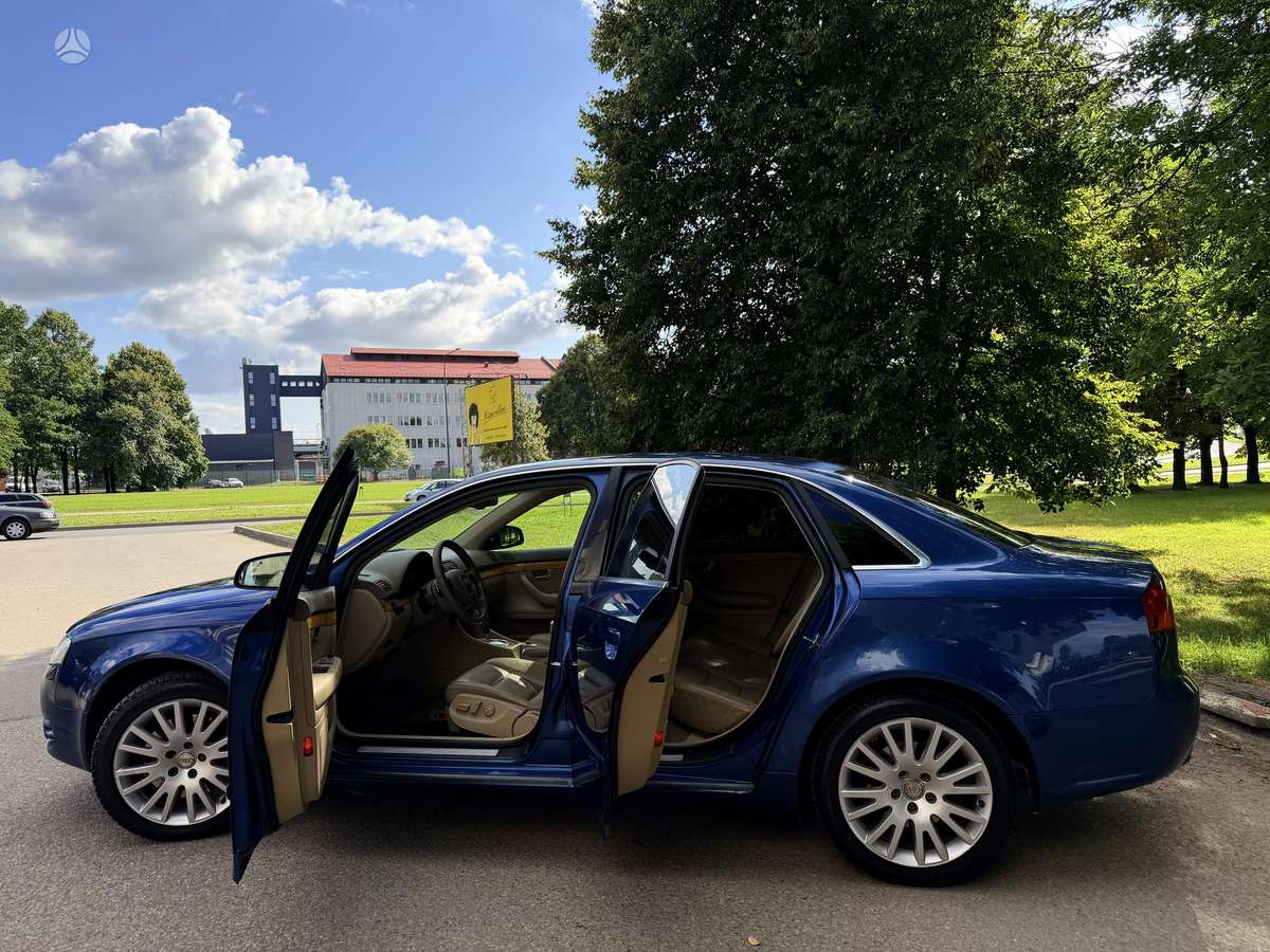 Audi A4, 2.5 l., sedanas