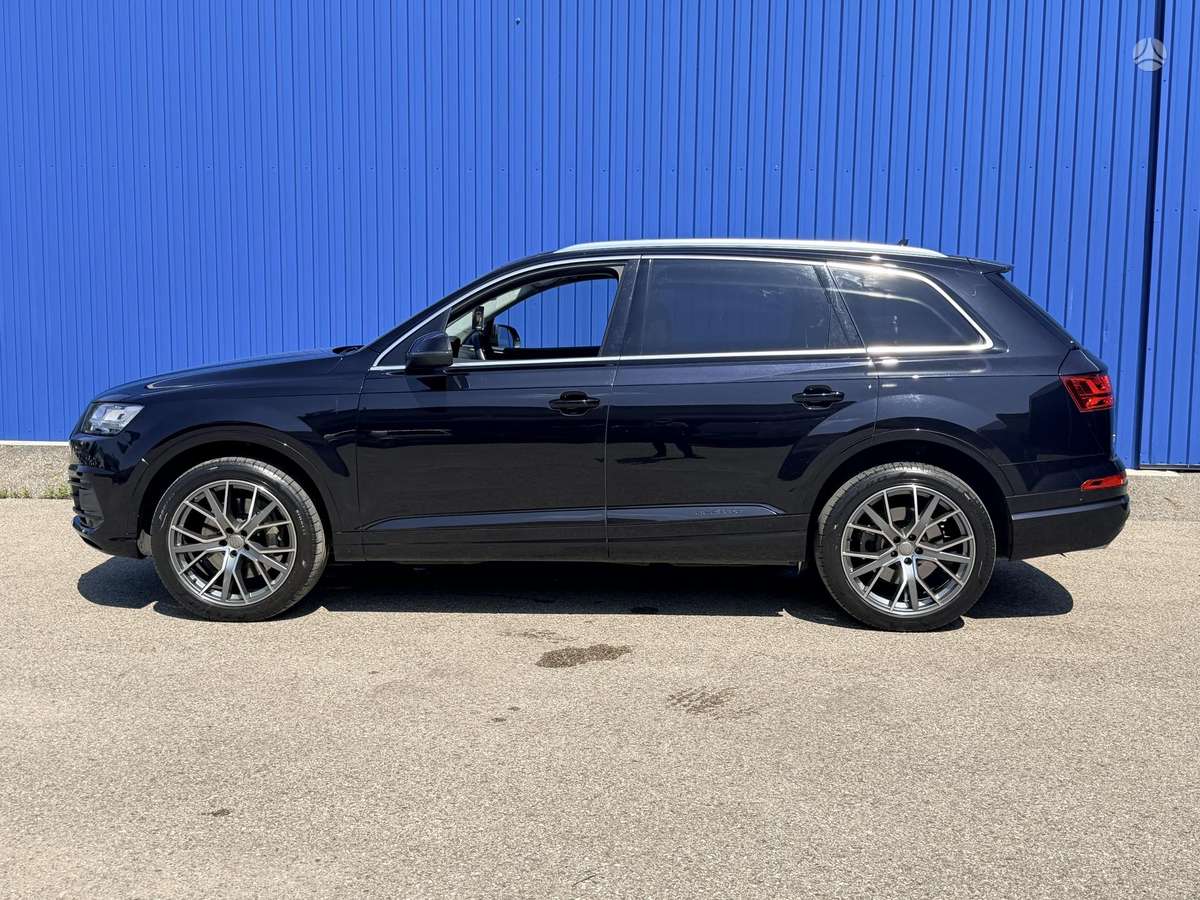 Audi Q7, 3.0 l., off-road / crossover