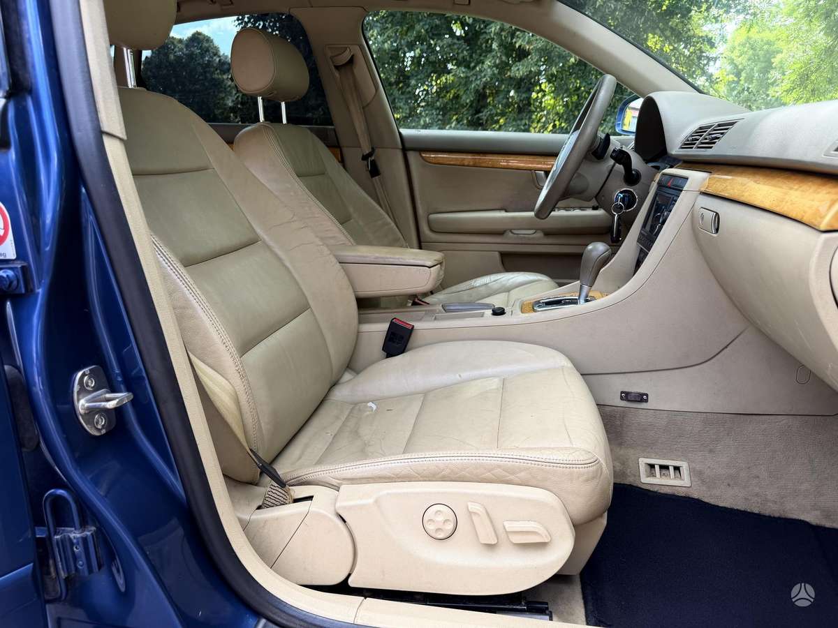 Audi A4, 2.5 l., sedanas