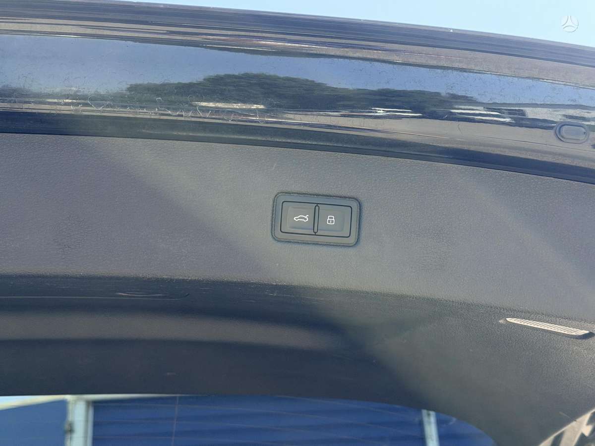 Audi Q7, 3.0 l., off-road / crossover