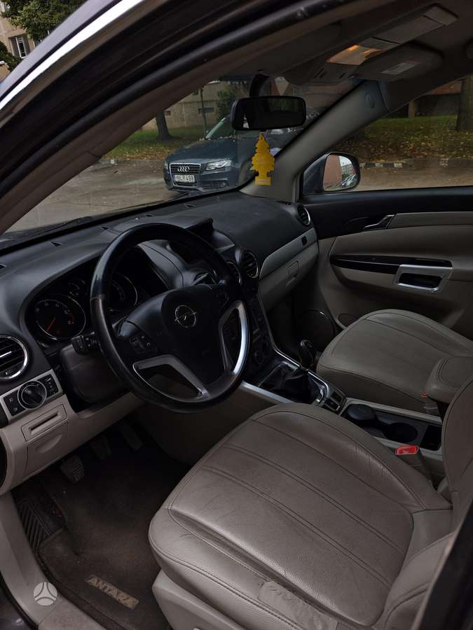Opel Antara, 2.2 l., Минивэн