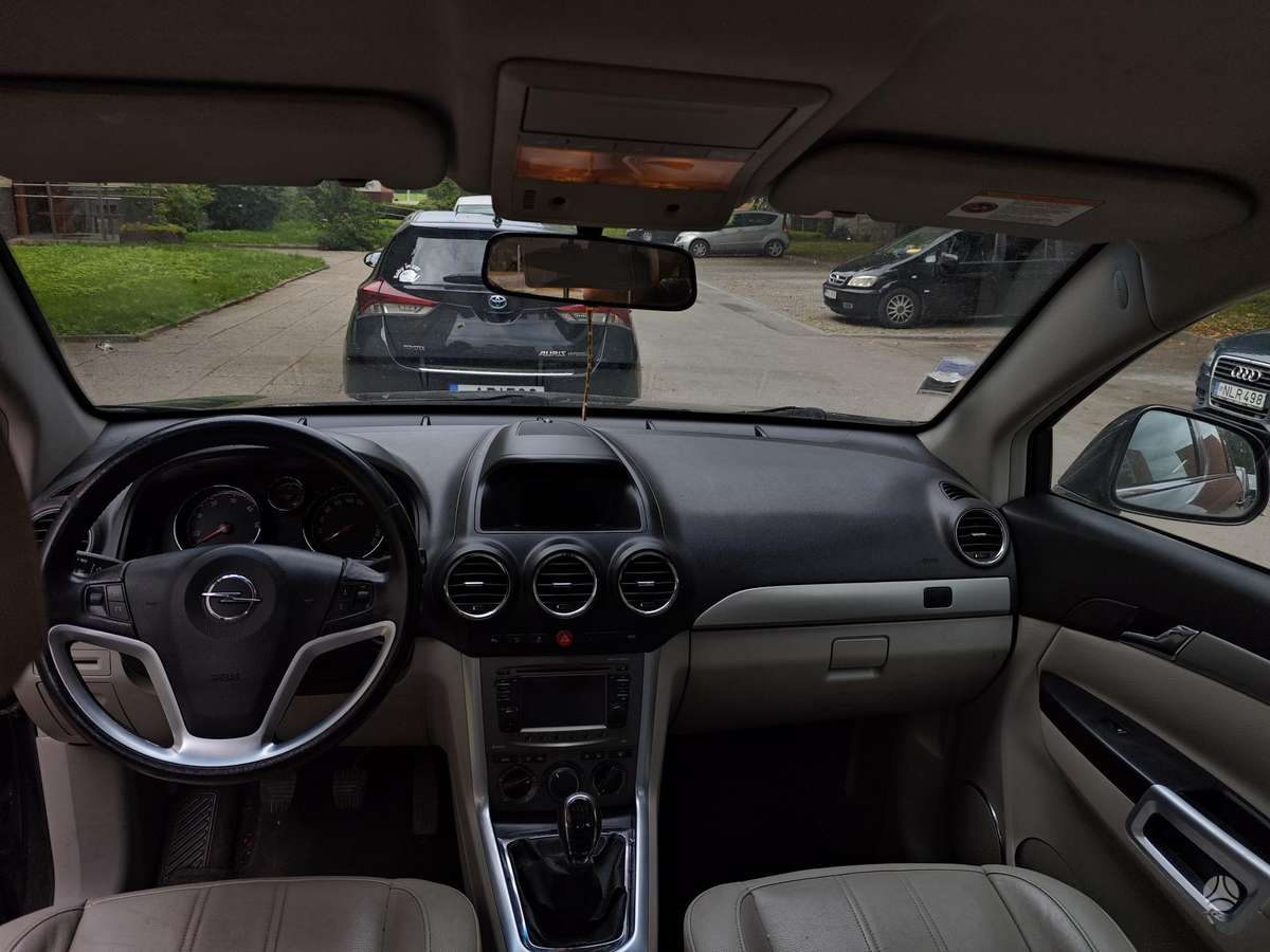 Opel Antara, 2.2 l., Минивэн