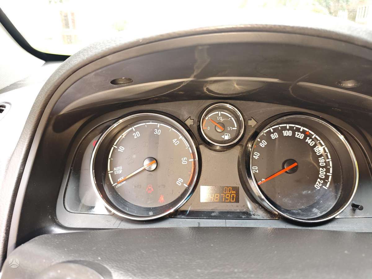 Opel Antara, 2.2 l., Минивэн