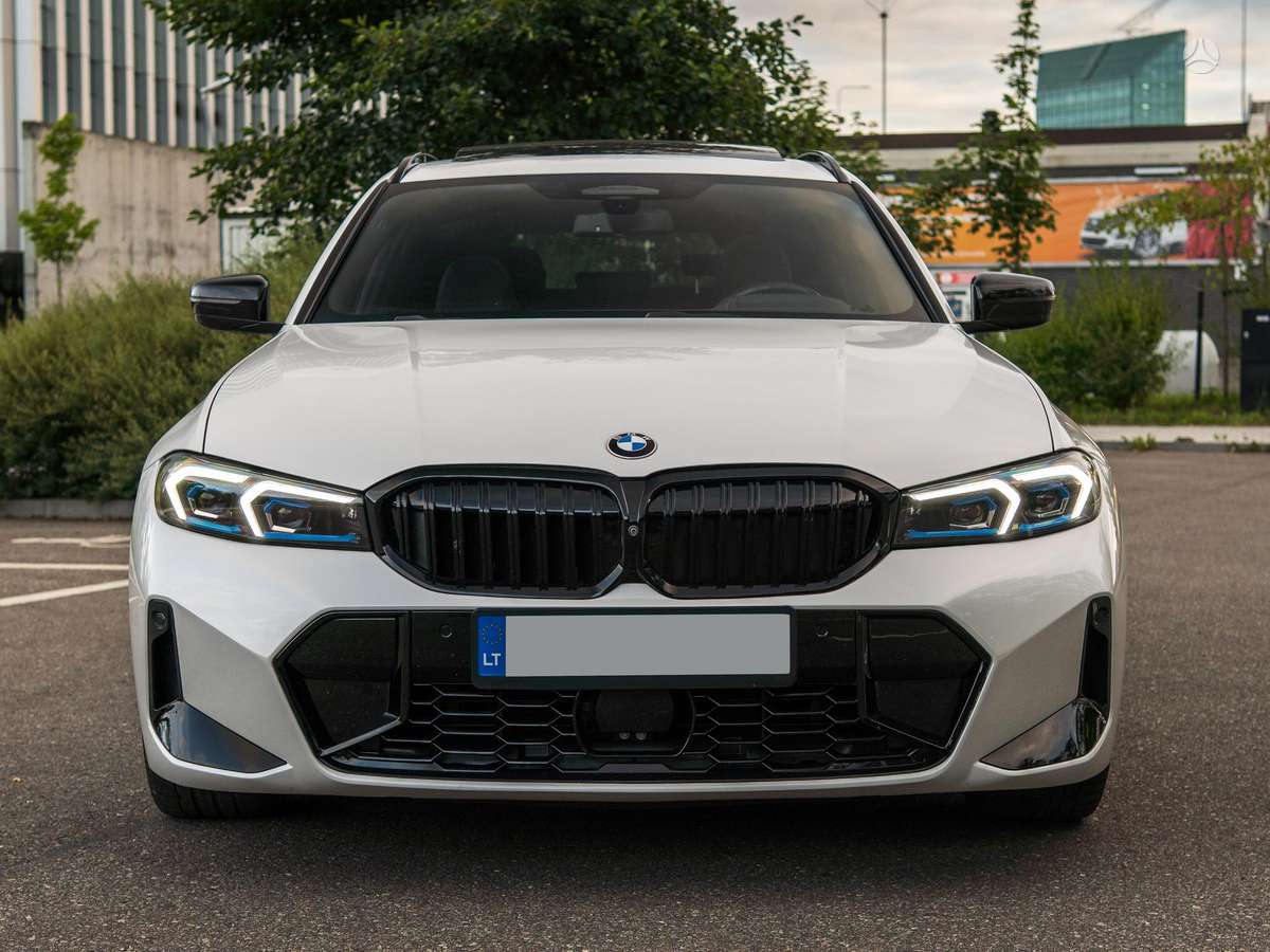 BMW 330, 2.0 l., Универсал