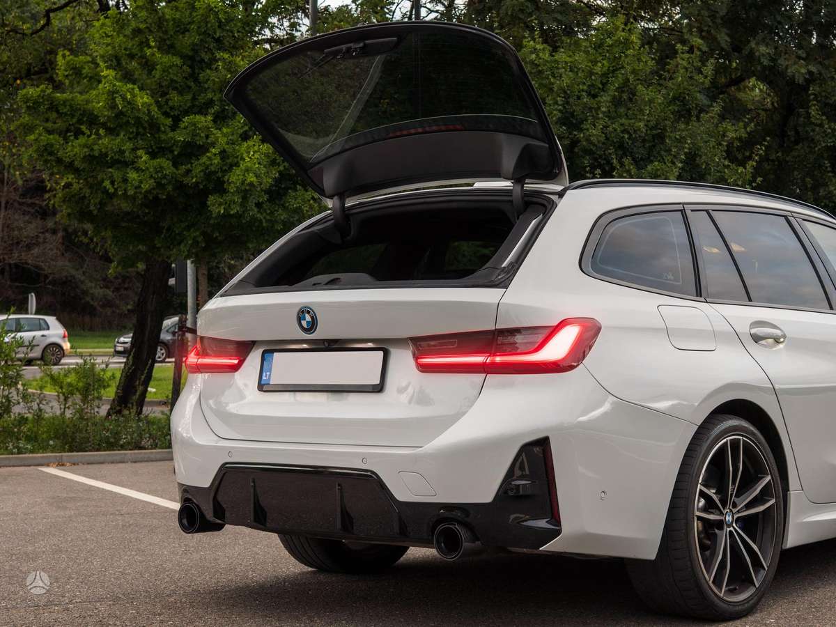 BMW 330, 2.0 l., Универсал