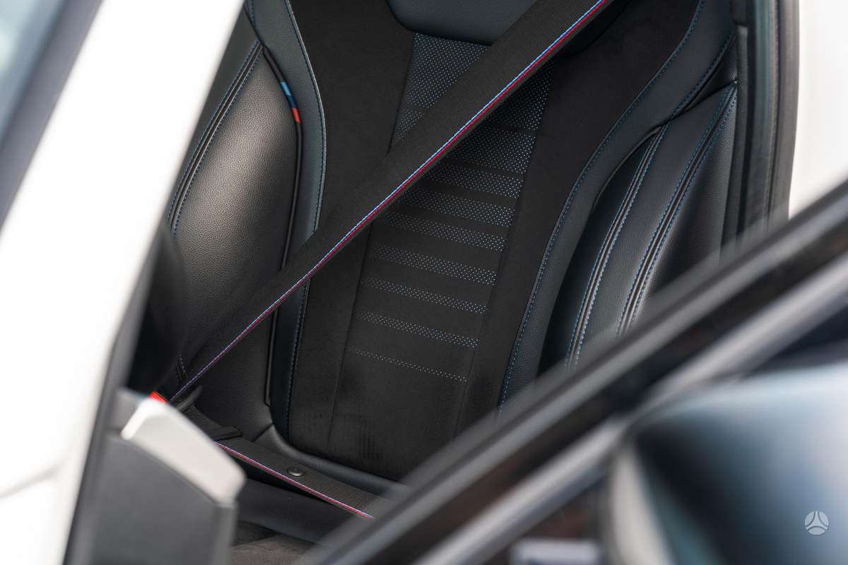 BMW 330, 2.0 l., Универсал