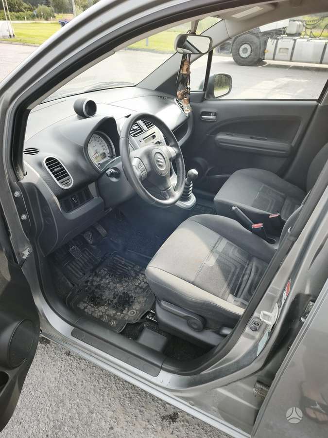 Suzuki Splash, 1.0 l., Хэтчбек