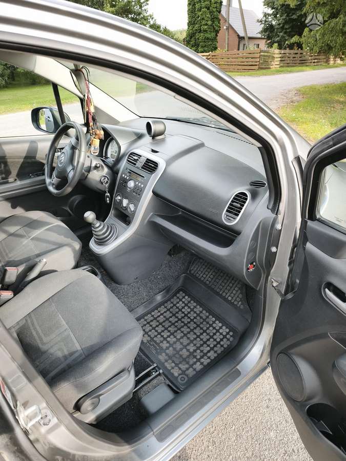 Suzuki Splash, 1.0 l., hatchback