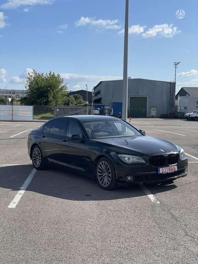 BMW 740, 3.0 l., Седан