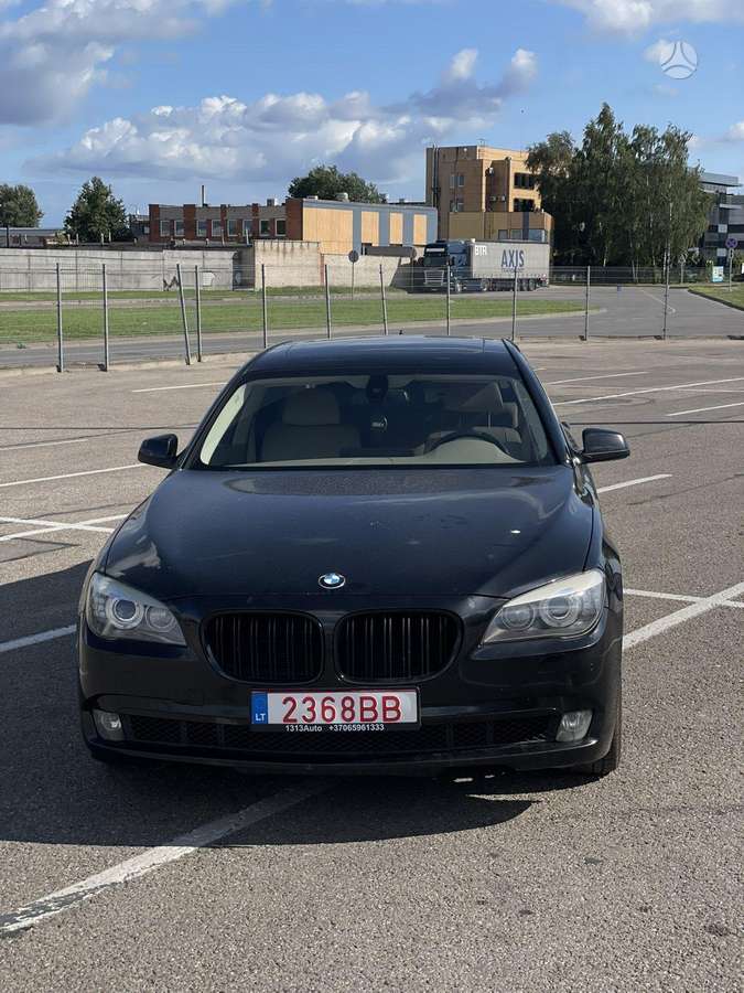 BMW 740, 3.0 l., Седан