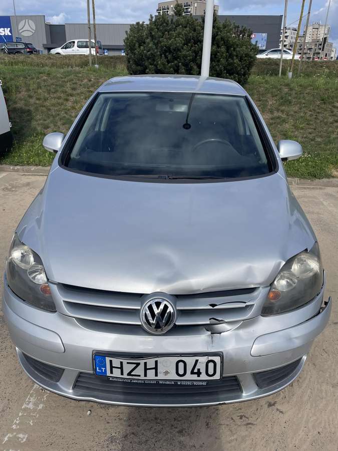 Volkswagen Golf Plus - 1