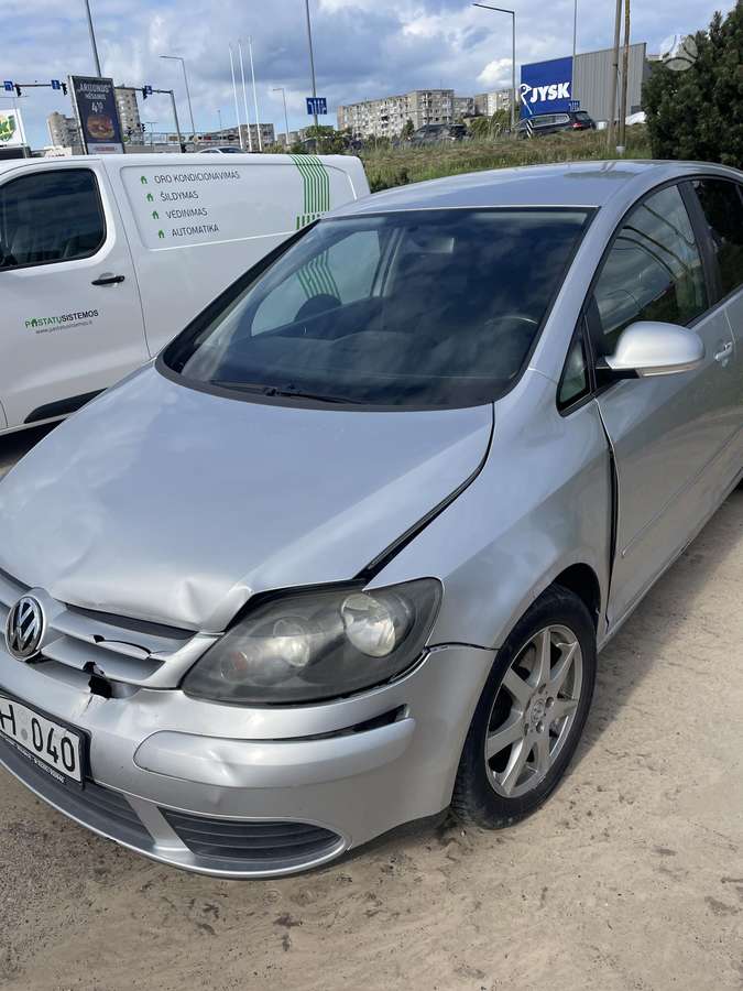 Volkswagen Golf Plus - 2