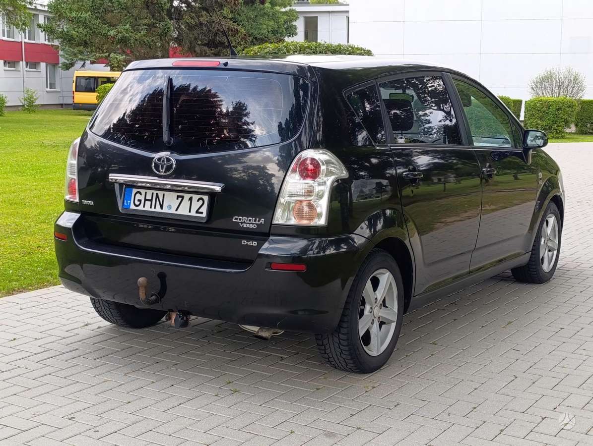 Toyota Corolla Verso - 5