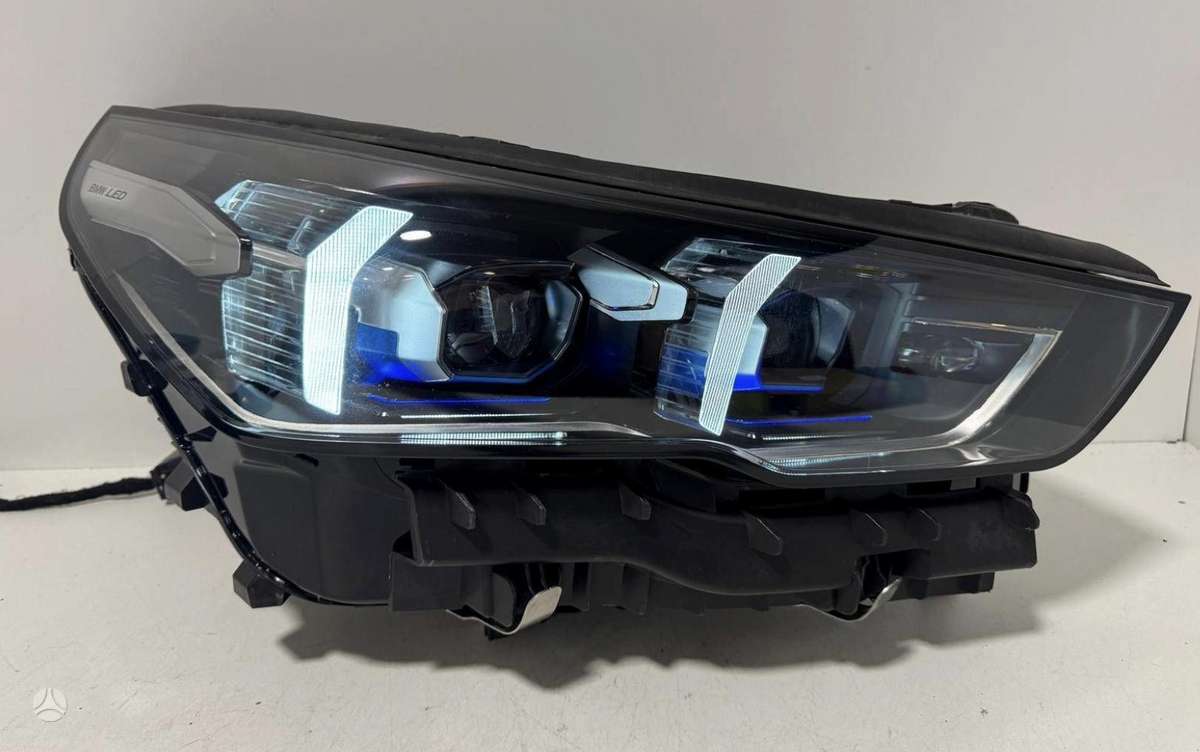 BMW 5 serija lights
