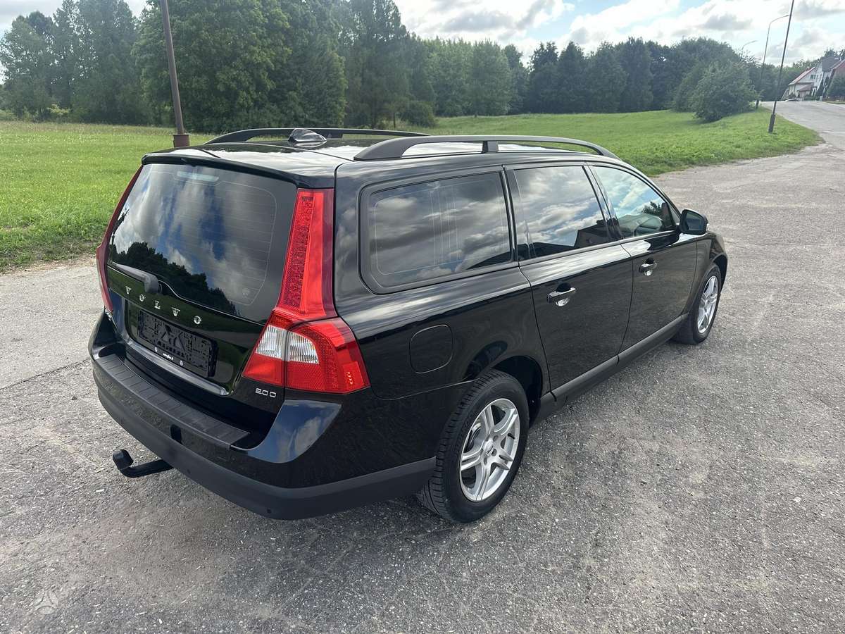 Volvo V70, 2.0 l., Универсал
