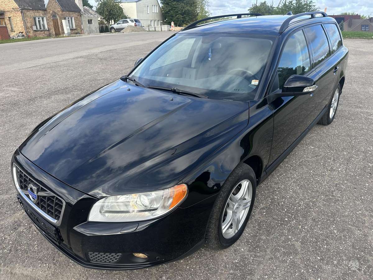 Volvo V70, 2.0 l., Универсал