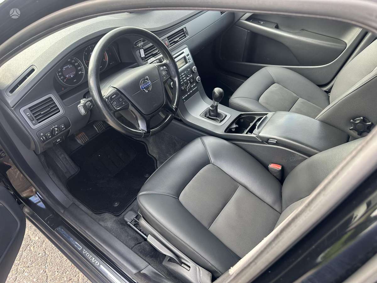Volvo V70, 2.0 l., Универсал