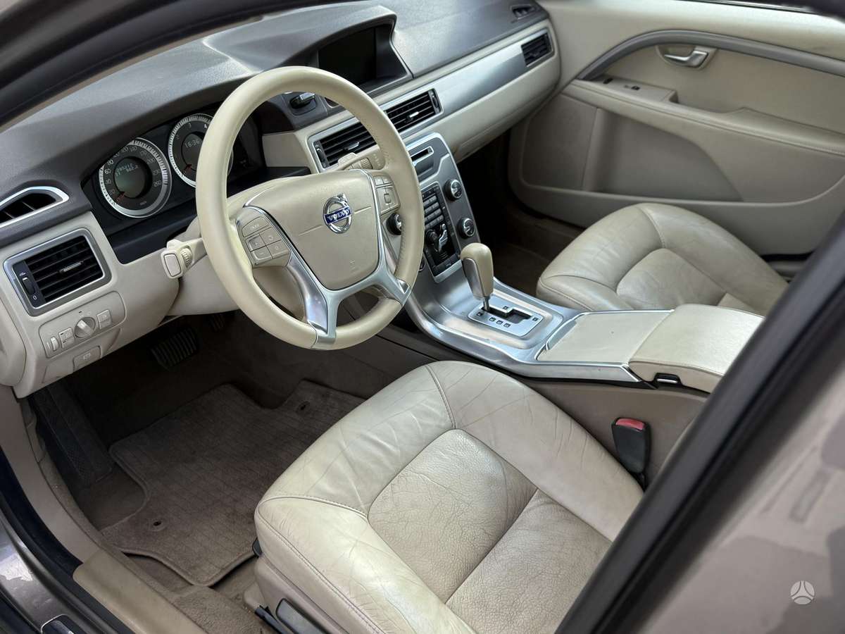 Volvo V70, 2.0 l., Универсал