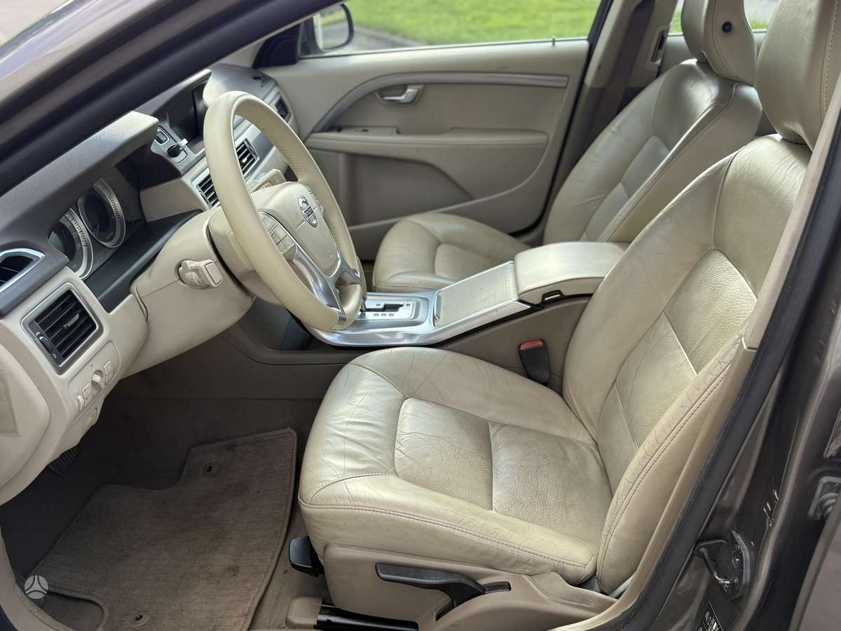 Volvo V70, 2.0 l., Универсал