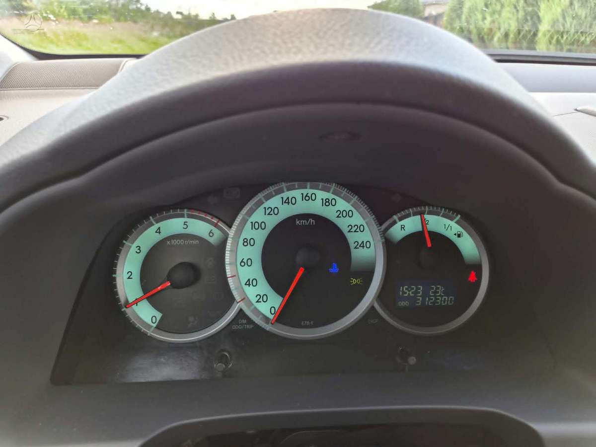 Toyota Corolla Verso - 10