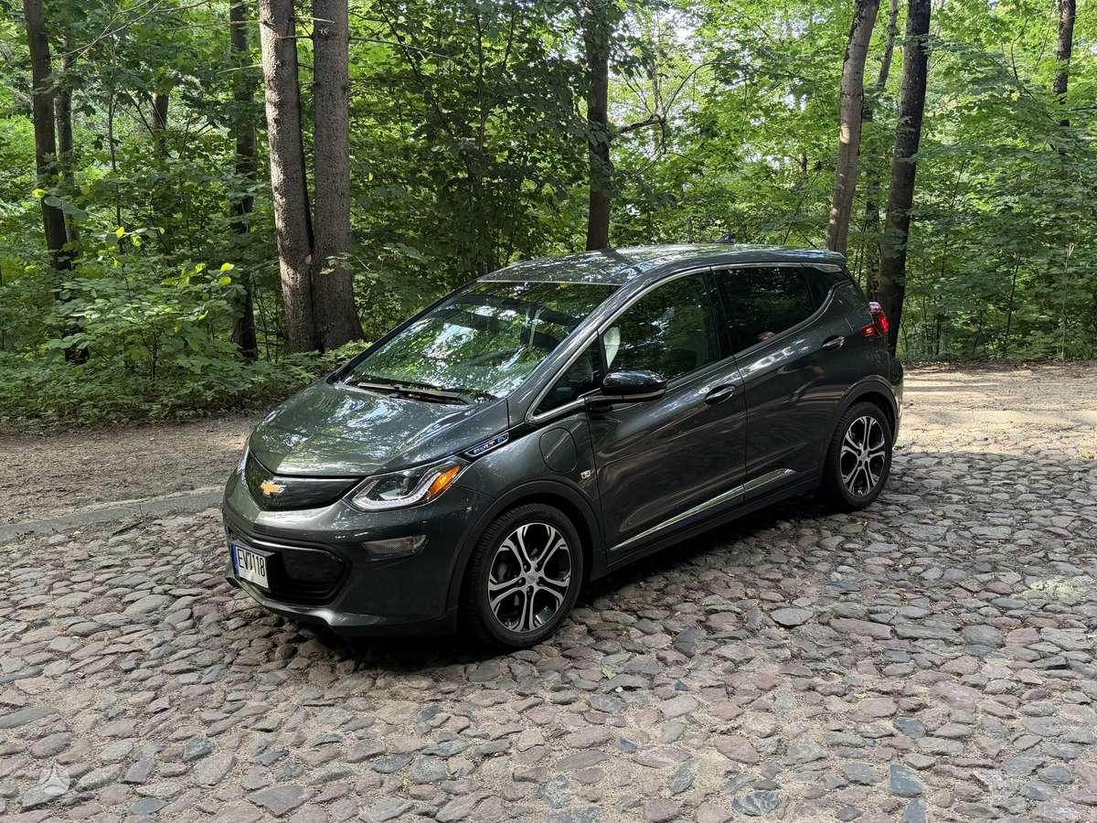 Chevrolet Bolt, 64 кВт·ч, Хэтчбек