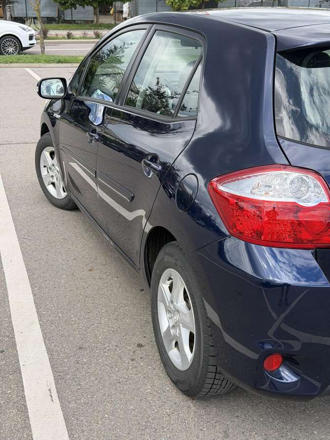Toyota Auris - 4