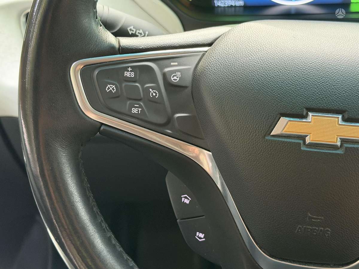 Chevrolet Bolt, 64 kWh, hatchback
