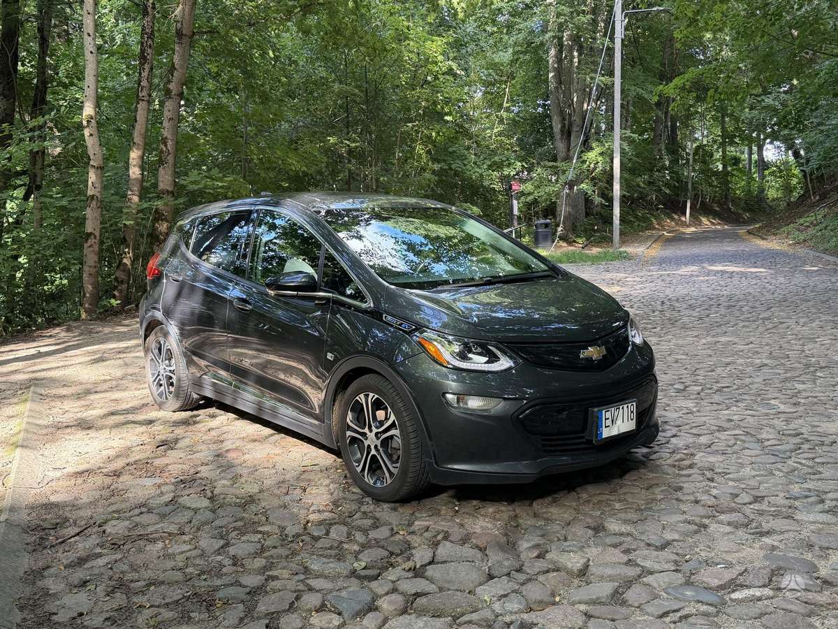 Chevrolet Bolt, 64 kWh, hatchback