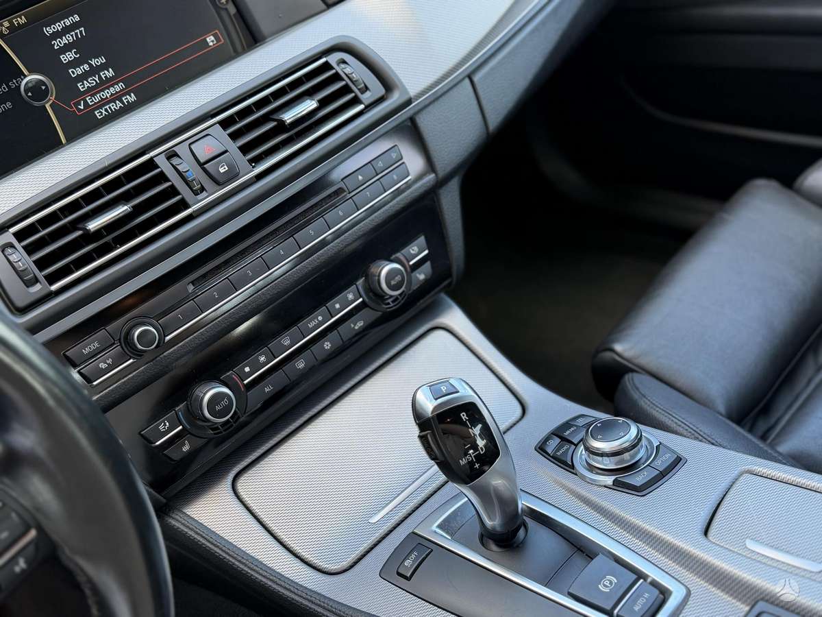 BMW 530, sedanas