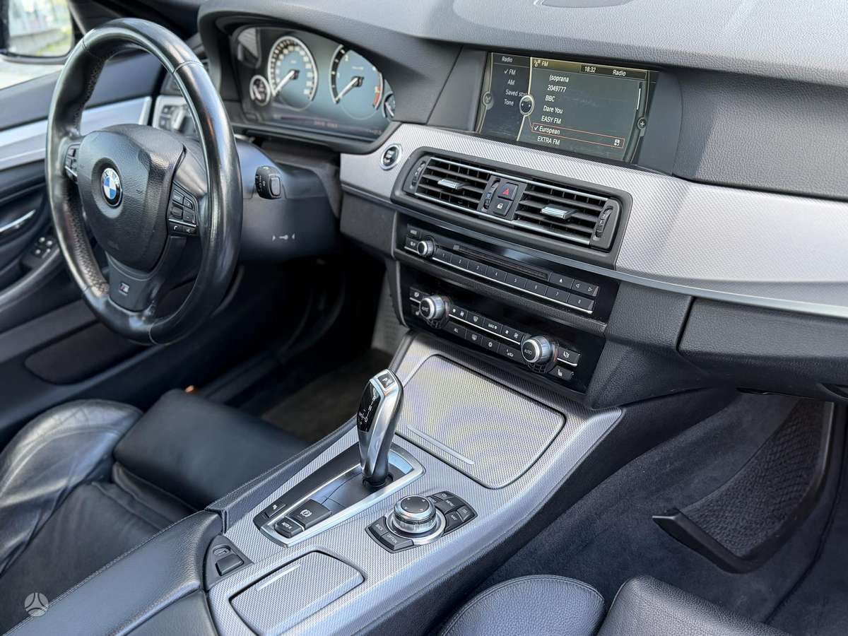 BMW 530, sedanas