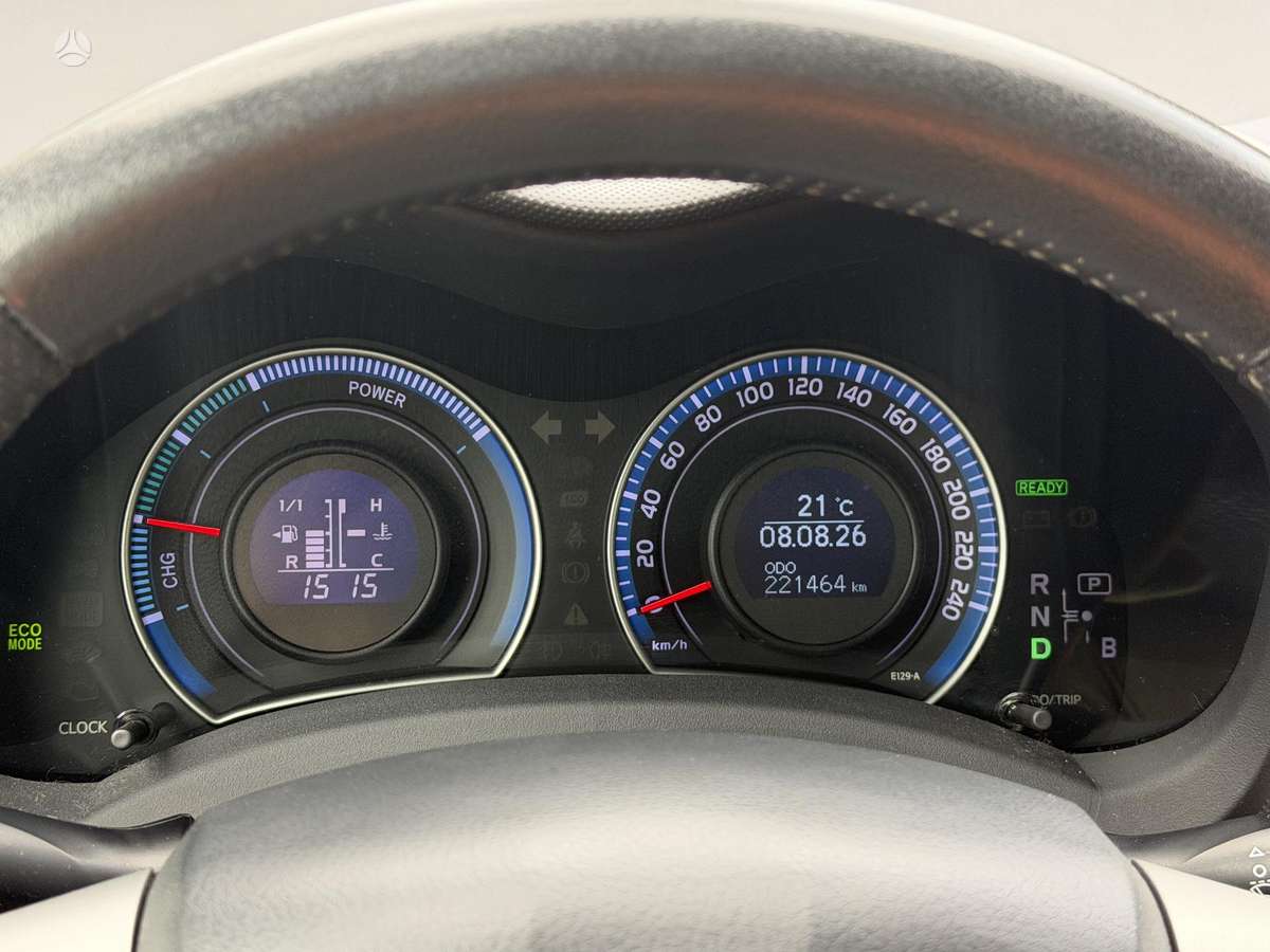 Toyota Auris - 8