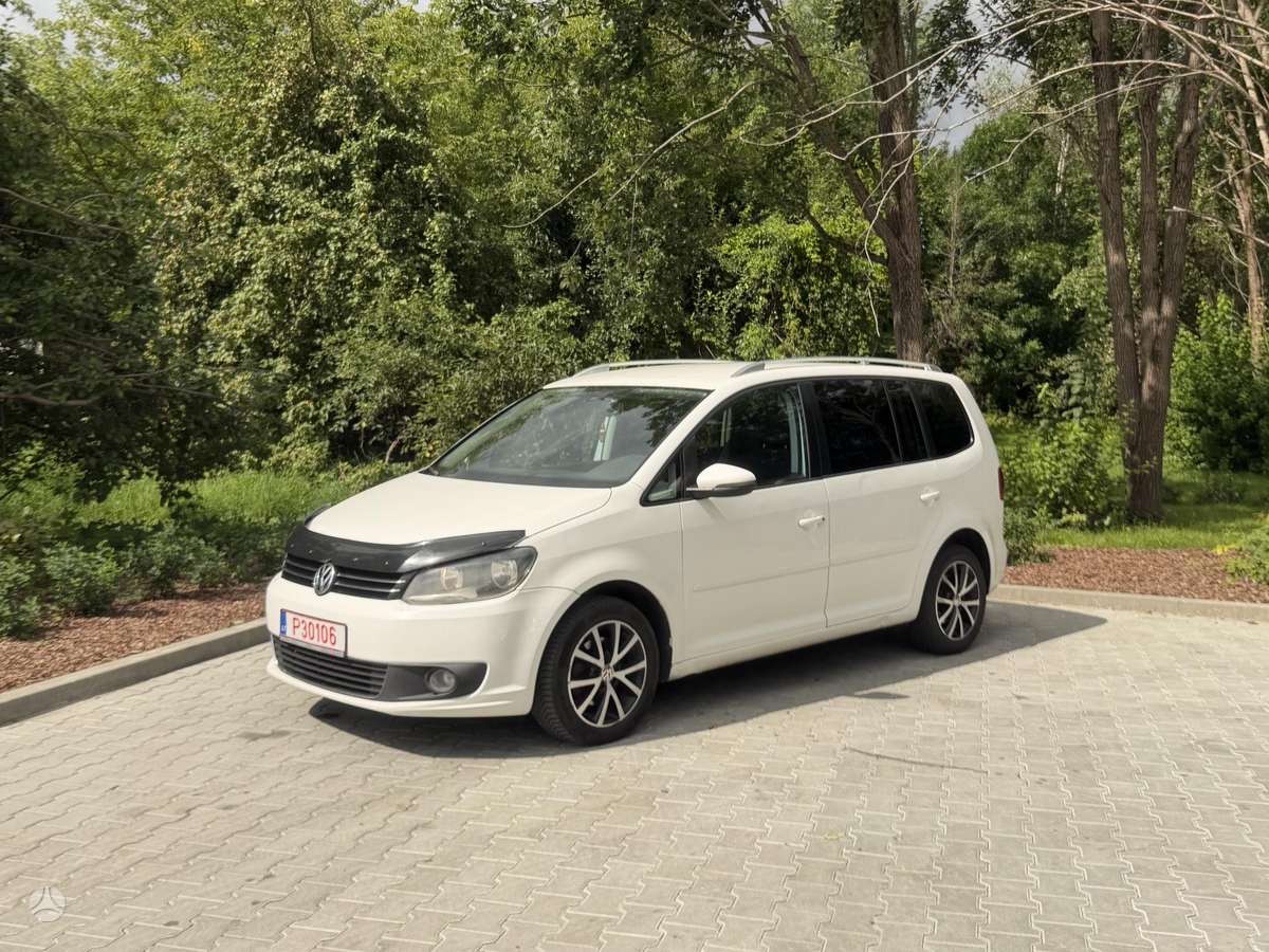 Volkswagen Touran - 1