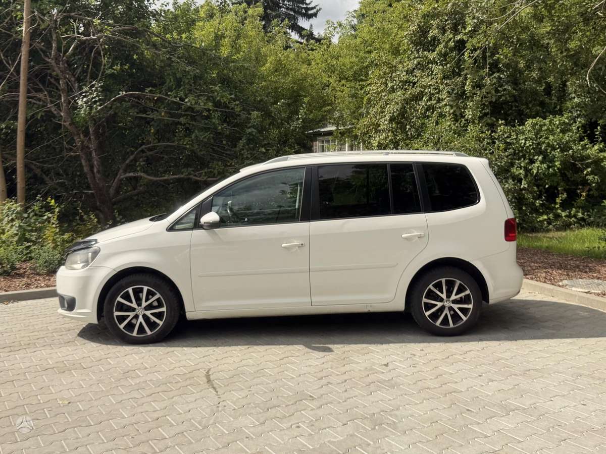 Volkswagen Touran - 2